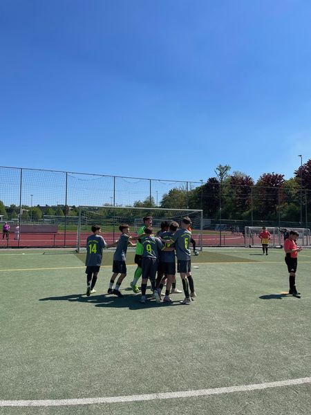 Erfolgreiche Teilnahme an „Jugend trainiert für Olympia – Fußball“ in allen vier Wettkampfklassen